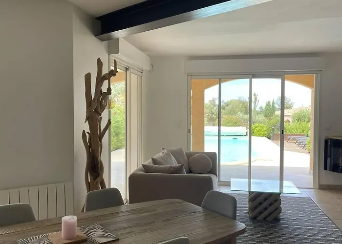 别墅 Avec Piscine A Quelques Minutes De La