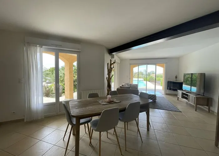 Avec Piscine A Quelques Minutes De La