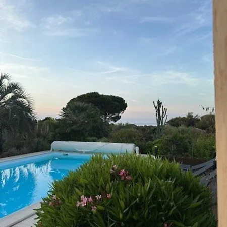Avec Piscine A Quelques Minutes De La Villa
