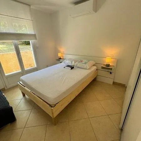 Avec Piscine à Quelques Minutes De La Villa *