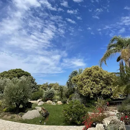 Villa Avec Piscine A Quelques Minutes De La