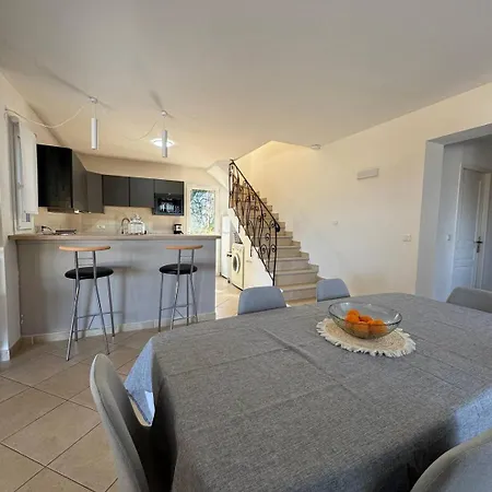 Avec Piscine à Quelques Minutes De La * Lumio (Corsica)