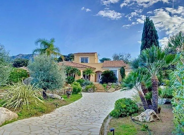 Villa Avec Piscine A Quelques Minutes De La Lumio (Corsica)