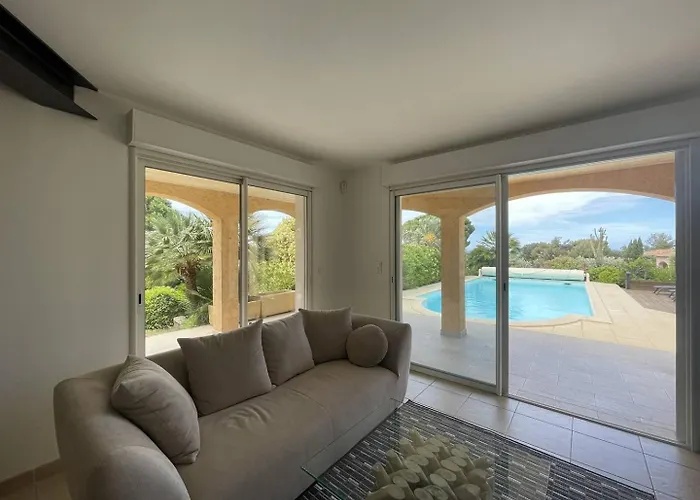 Avec Piscine A Quelques Minutes De La